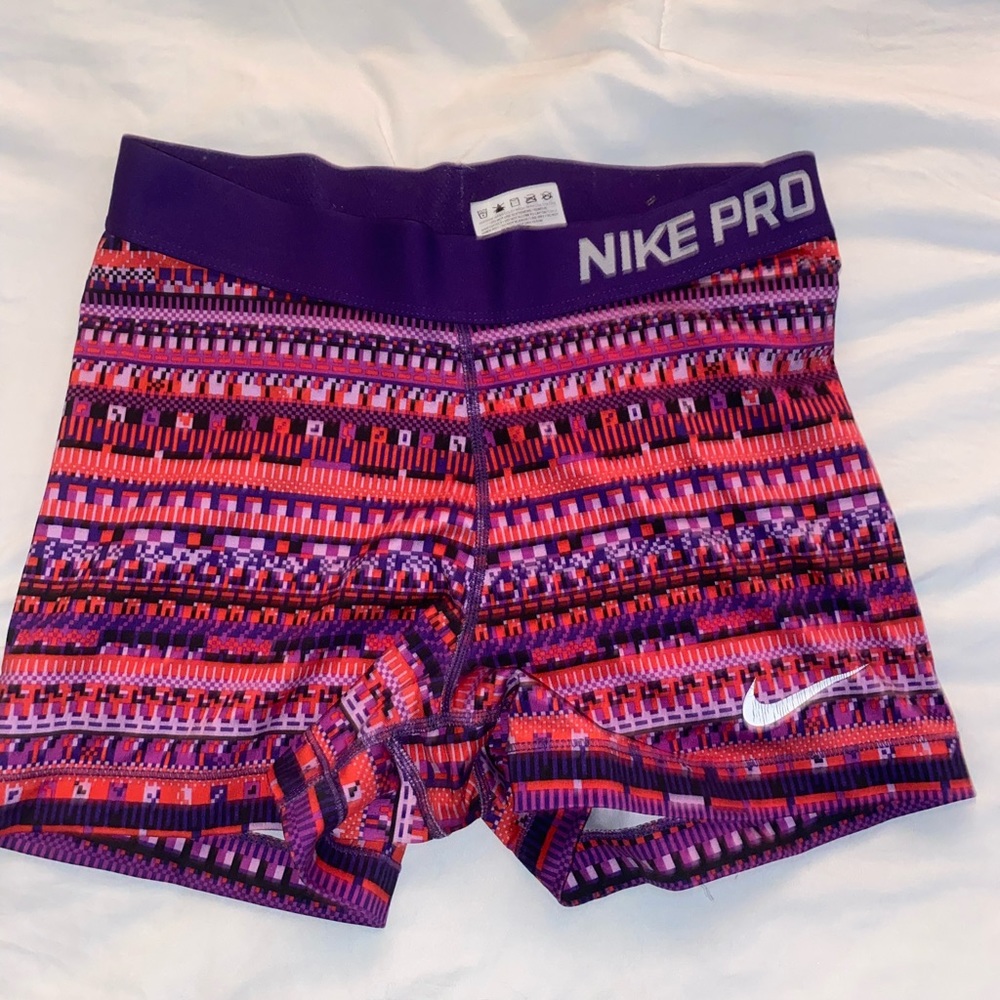 Nike Pro
